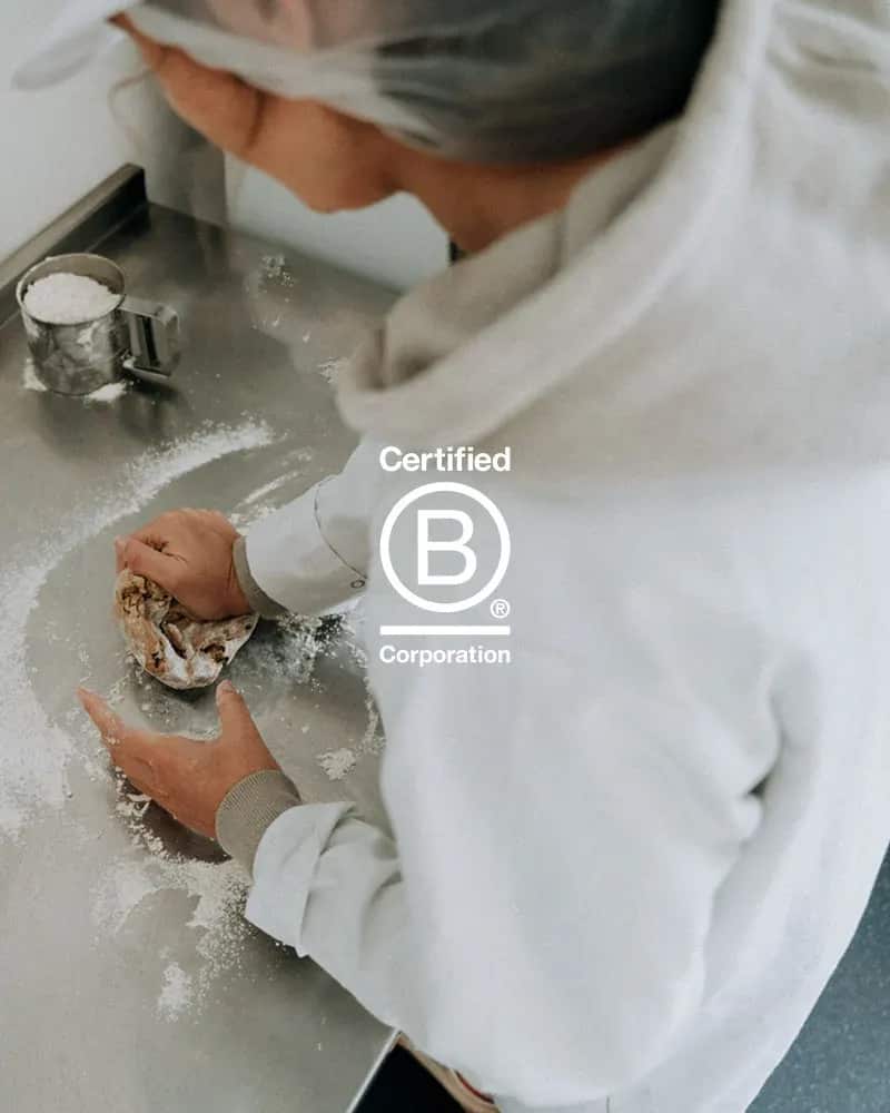 Mae MamGu Welshcakes yn dod yn Certified B Corporation